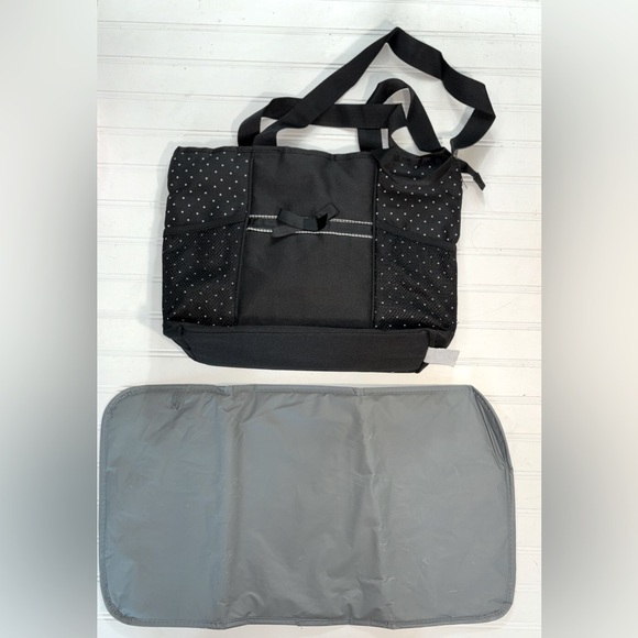 Pretty Baby Black Diaper Bag 12 x 11.5 x 4 With 22x12.5 Changing Pad New woTags - Picture 3 of 7